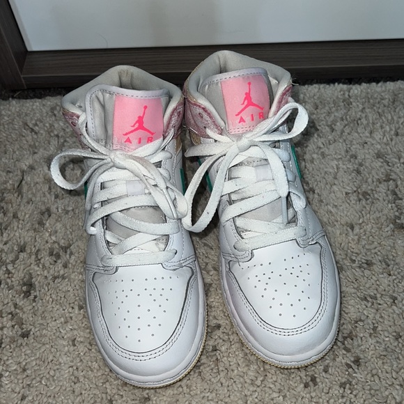 Nike Shoes Nike 22 Air Jordan 1 Mid Se Gs Ice Cream Shoes Size 3 12